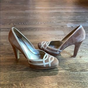 Jessica Simpson tan and gold suede pumps